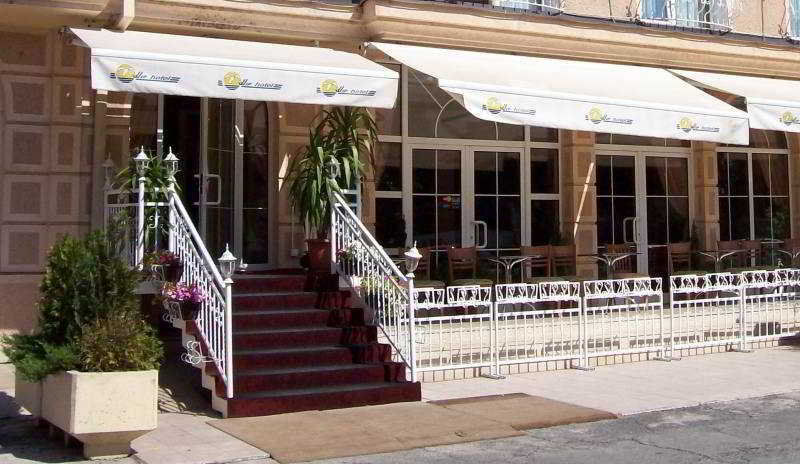 Vip Hotel Skopje - New Management Exterior photo